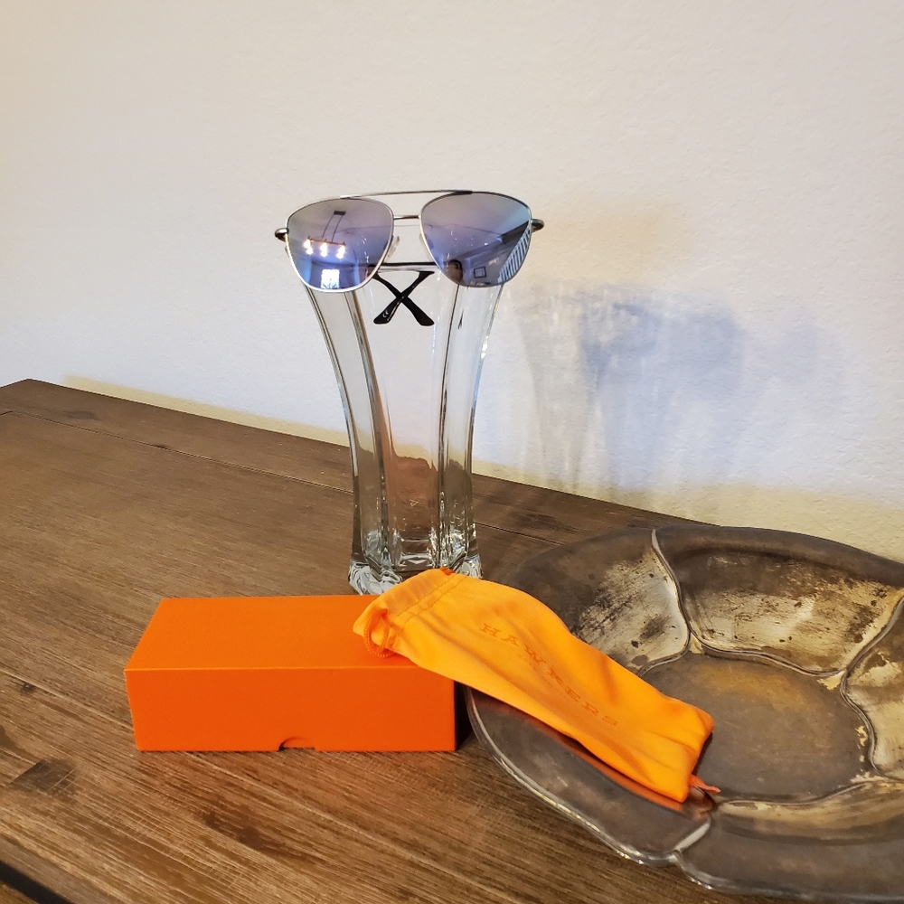 Sun glass - Picture 2 of 2